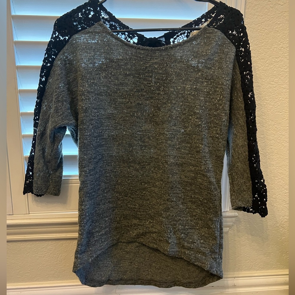 a'reve Grey Sweater/Lace Sleeve/Ribbon Tie